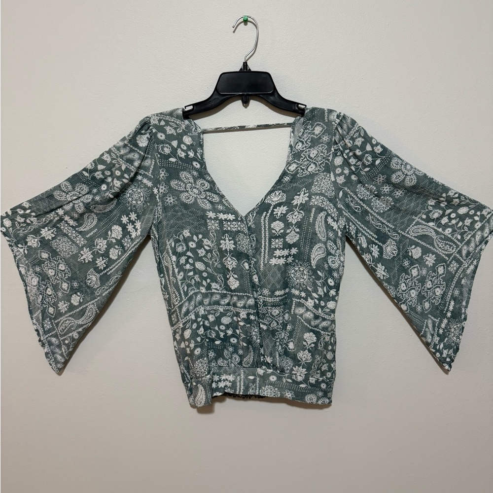 Daytrip Teal and White Floral Blouse